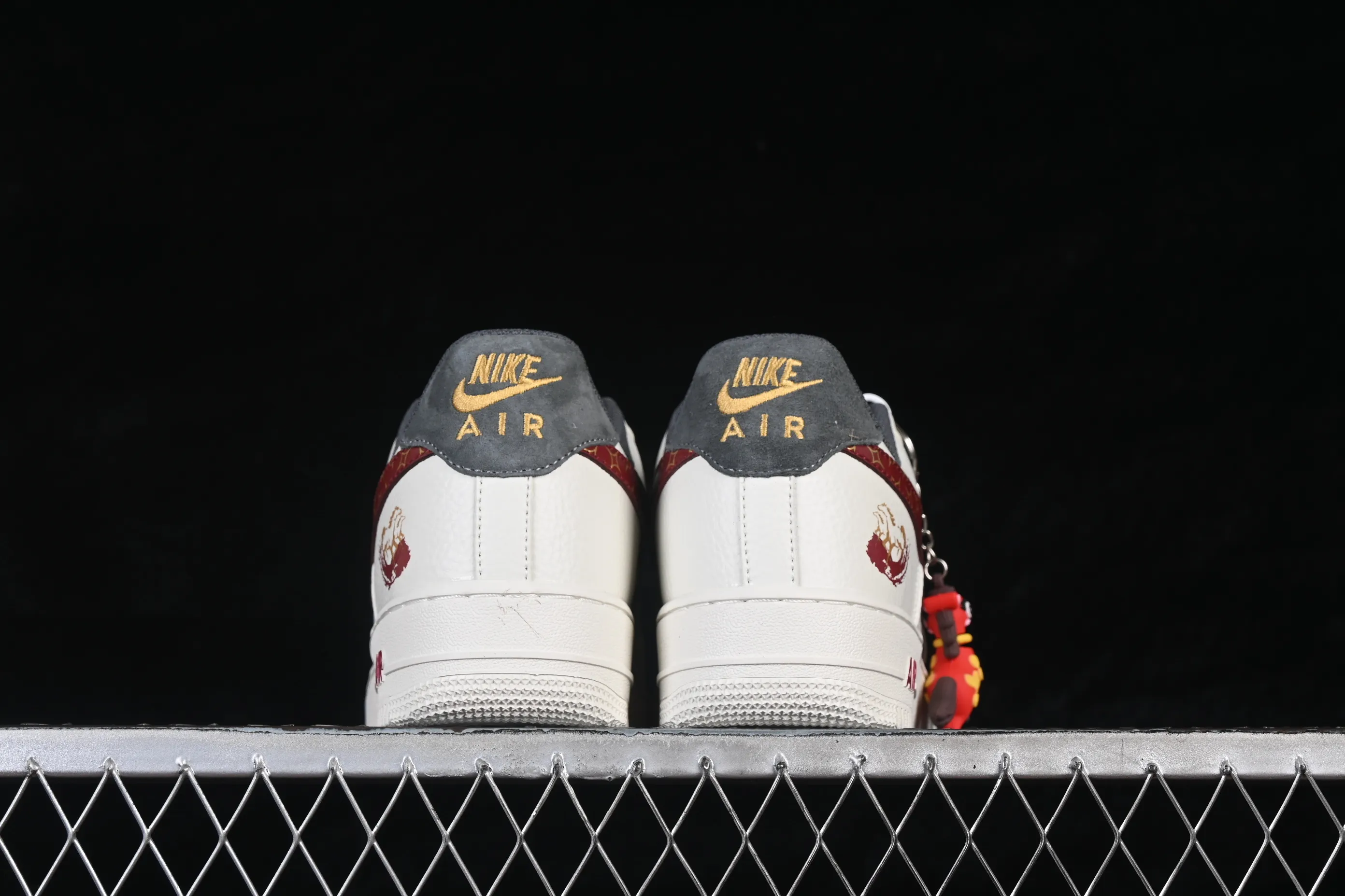 All categories Nk Air Force 1 Air Force series Nk Air Force 1 Low Air Force low-top Nike Air Force 1'07 Low Year of the Horse joint name Cloud white crimson gold Air Force 1 low-top casual sneakers NH0601-507